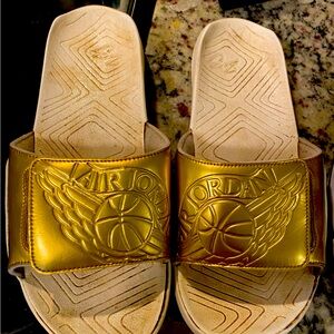 Air Jordan 8 Retro Slides